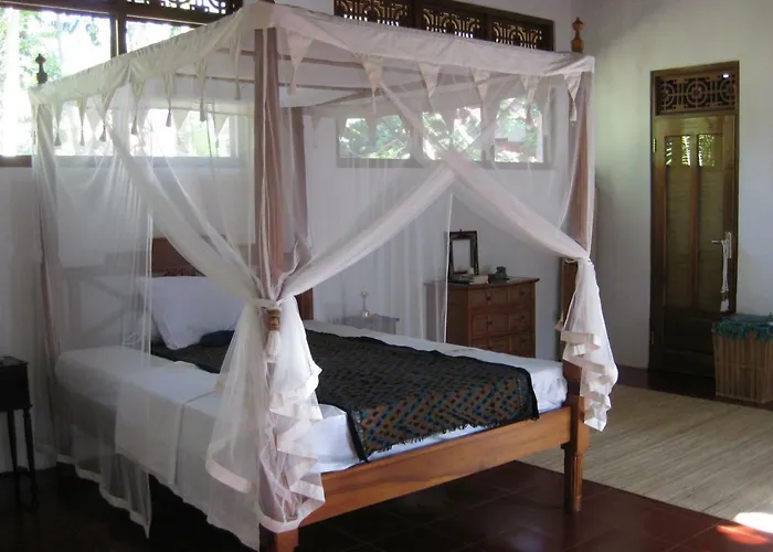 Bali Sandat Gasthof Tejakula